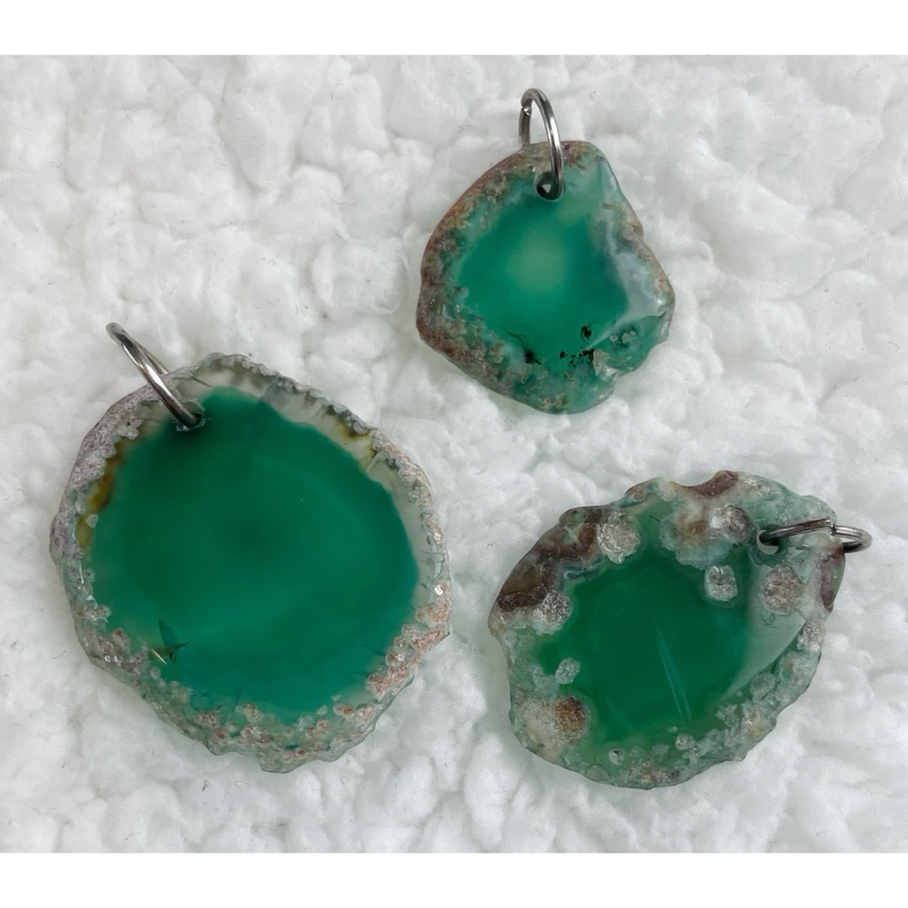 3-Piece Green Agate Slice Pendant Set